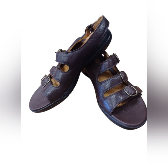 Clarke’s Unstructured Mocha Brown Strappy Sandal, Adjustable Leather EUC - Picture 2 of 7